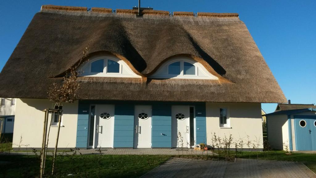 Reetdachhaeuser Boergerende Exterior foto